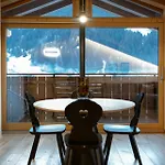 Yeti Design Mountain * Pradelle